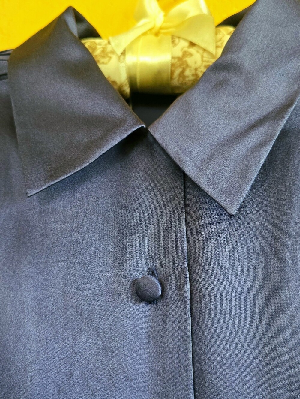Classic Luxury Grey Silk AUSTIN REED Blouse Stitching Detail Size 14/14P - Picture 7 of 7